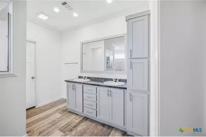 653 County Road 390, Gonzales, TX 78629 - Photo 15