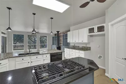 150 Hidden Hollow, New Braunfels, TX 78132 - Photo 15