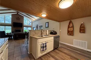 17901 S 87 N, Victoria, TX 77904 - Photo 19