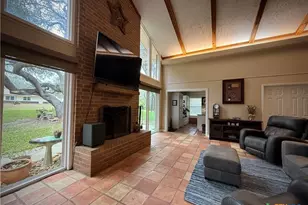 17901 S 87 N, Victoria, TX 77904 - Photo 15