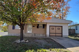 208 E Voelter Ave, Killeen, TX 76541 - Photo 1