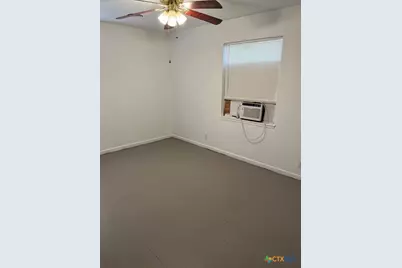 208 E Voelter Avenue, Killeen, TX 76541 - Photo 5