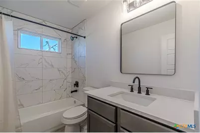 403 Bauer Street, Seguin, TX 78155 - Photo 3