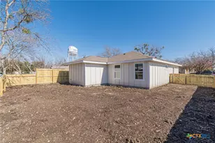 403 Bauer St, Seguin, TX 78155 - Photo 21