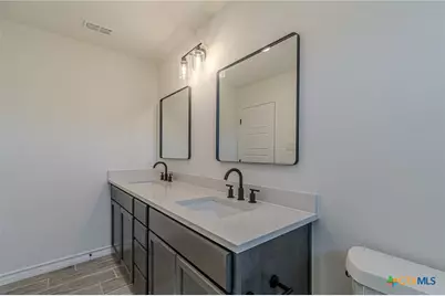 403 Bauer Street, Seguin, TX 78155 - Photo 11