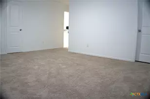 809 Riviera Ct, Seguin, TX 78155 - Photo 11