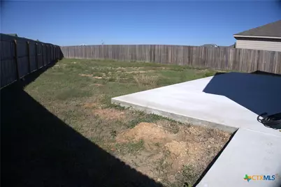 809 Riviera Court, Seguin, TX 78155 - Photo 15