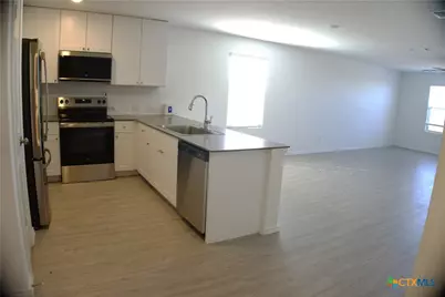 809 Riviera Court, Seguin, TX 78155 - Photo 3