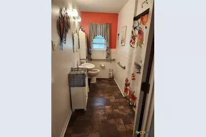 306 Dover Street, Victoria, TX 77905 - Photo 17