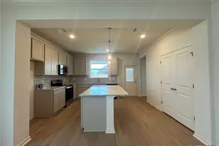 8015 Timber Holw Ln, Temple, TX 76502 - Photo 3
