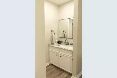 204 Timberlane Drive, Victoria, TX 77901 - Photo 11