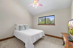 1130 Eastern Oaks, Florence, TX 76527 - Photo 31