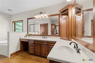 1130 Eastern Oaks, Florence, TX 76527 - Photo 15