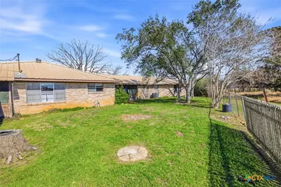 890 State Highway 95, Yoakum, TX 77995 - Photo 25