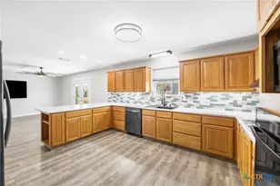 433 W Klein Rd, New Braunfels, TX 78130 - Photo 15