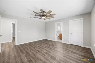 433 W Klein Rd, New Braunfels, TX 78130 - Photo 25