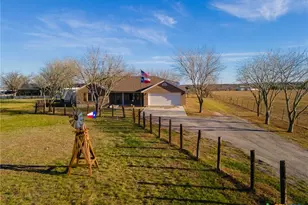 433 W Klein Rd, New Braunfels, TX 78130 - Photo 1