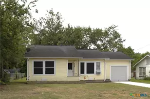 1109 Manor Dr, Victoria, TX 77901 - Photo 1