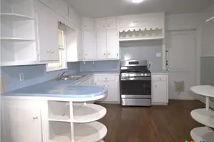 1109 Manor Dr, Victoria, TX 77901 - Photo 5