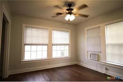 1109 Manor Drive, Victoria, TX 77901 - Photo 7