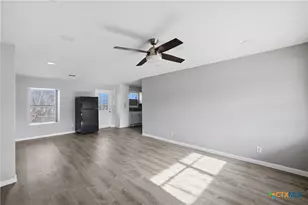 3901 Hiland Dr, Beverly Hills, TX 76711 - Photo 3