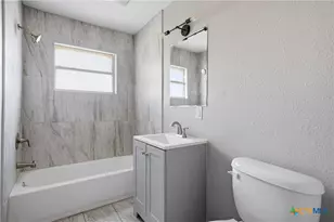 3901 Hiland Dr, Beverly Hills, TX 76711 - Photo 11