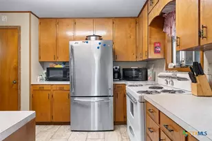 4025 Co Rd 284, Harwood, TX 78632 - Photo 9