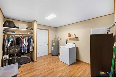 4025 County Road 284, Harwood, TX 78632 - Photo 17