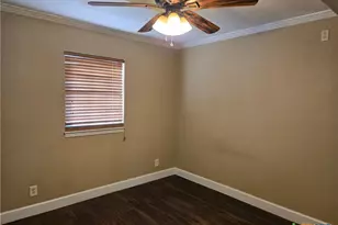 265 Sandy Oaks Dr, Seguin, TX 78155 - Photo 13