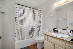 318 Craddock Ave, San Marcos, TX 78666 - Photo 11