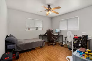 318 Craddock Ave, San Marcos, TX 78666 - Photo 33