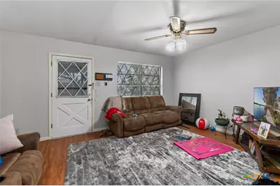 318 Craddock Avenue, San Marcos, TX 78666 - Photo 7