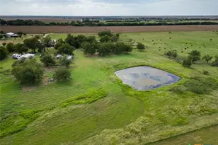 424 N Crawford Ln, Bartlett, TX 76511 - Photo 7