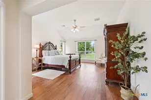 424 N Crawford Ln, Bartlett, TX 76511 - Photo 11