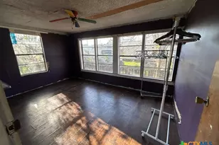 1109 E Power, Victoria, TX 77901 - Photo 9