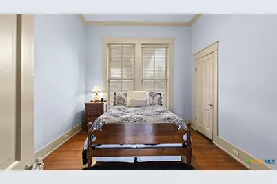 418 S Santa Clara Avenue, New Braunfels, TX 78130 - Photo 23