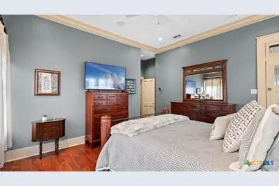 418 S Santa Clara Avenue, New Braunfels, TX 78130 - Photo 31