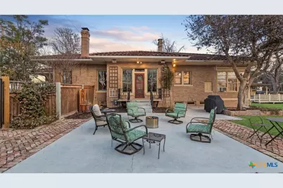 418 S Santa Clara Avenue, New Braunfels, TX 78130 - Photo 43