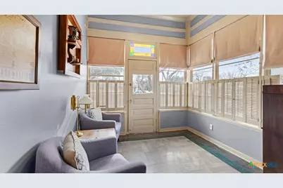 418 S Santa Clara Avenue, New Braunfels, TX 78130 - Photo 17