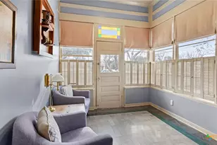 418 S Santa Clara Ave, New Braunfels, TX 78130 - Photo 17