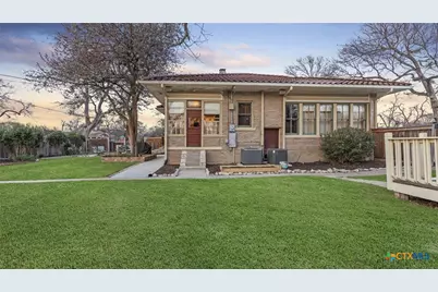 418 S Santa Clara Avenue, New Braunfels, TX 78130 - Photo 45