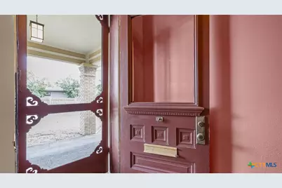 418 S Santa Clara Avenue, New Braunfels, TX 78130 - Photo 21