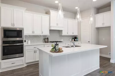 636 Vireos Street, New Braunfels, TX 78132 - Photo 9