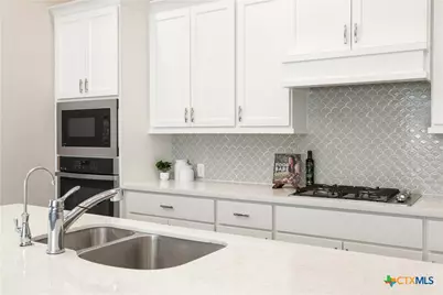 636 Vireos Street, New Braunfels, TX 78132 - Photo 7