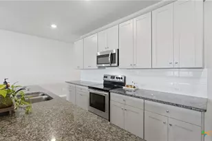 1819 Sadie Lark Ln, New Braunfels, TX 78130 - Photo 35