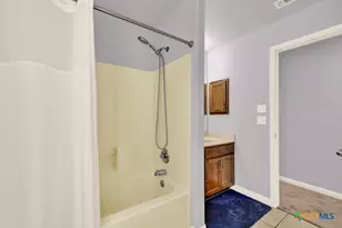 2219 Sun Chase Blvd, New Braunfels, TX 78130 - Photo 25