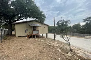 789 Regina Dr, Canyon Lake, TX 78133 - Photo 3