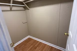 519 Royal Oak Dr, Canyon Lake, TX 78133 - Photo 5