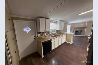 519 Royal Oak Drive, Canyon Lake, TX 78133 - Photo 17