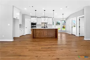 1401 Rambler Dr, Waco, TX 76710 - Photo 3